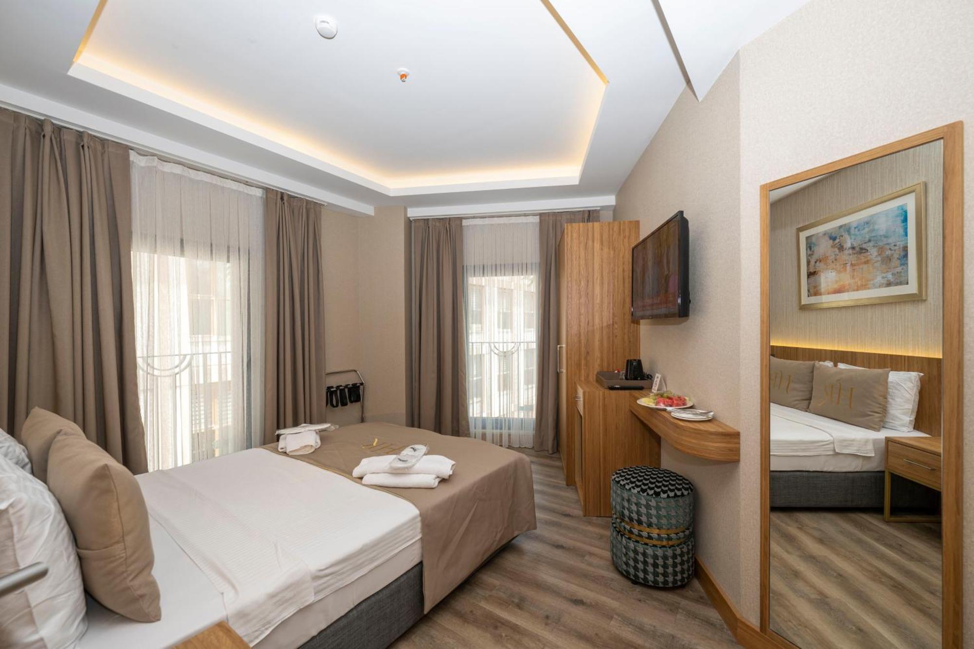 Hotel Ravi อิสตันบูล ภายนอก รูปภาพ